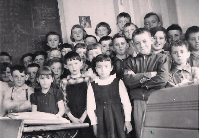 Enfants d'âge scolaire, à Notre-Dame-de-Lorette en 1959